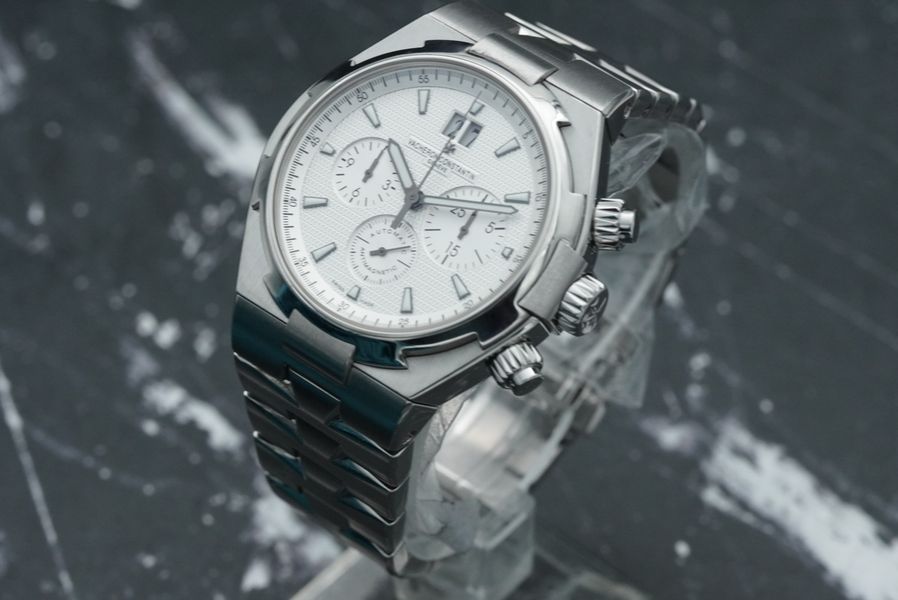 Vacheron Constantin Overseas 49150/B01A-9095